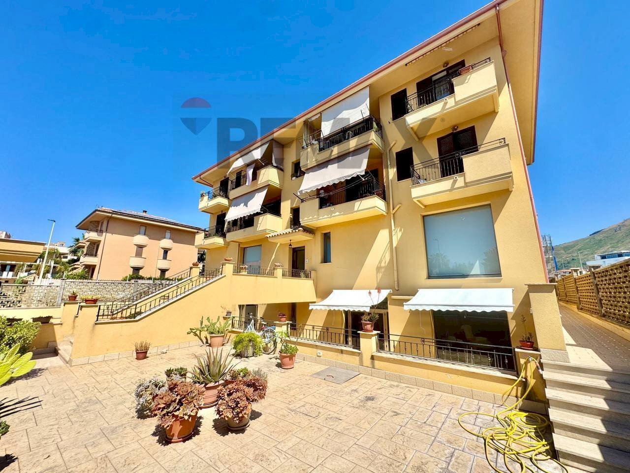 Edificio all\'aperto - Apartment Via Calarossa, Terrasini - photo 3