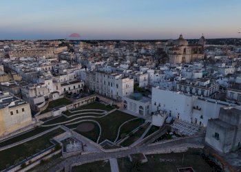 Edificio all\'aperto - Commercial Activity Via Bellini, Martina Franca - photo 2