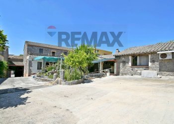 Casa all\'aperto - Independent house Via San Vitalia
66, Serrenti - photo 9