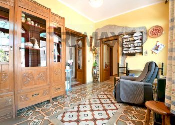 Soggiorno - Independent house Via San Vitalia
66, Serrenti - photo 29