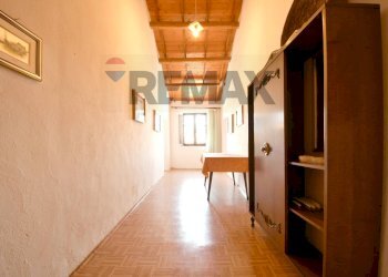 Hall / corridoio - Independent house Via San Vitalia
66, Serrenti - photo 47