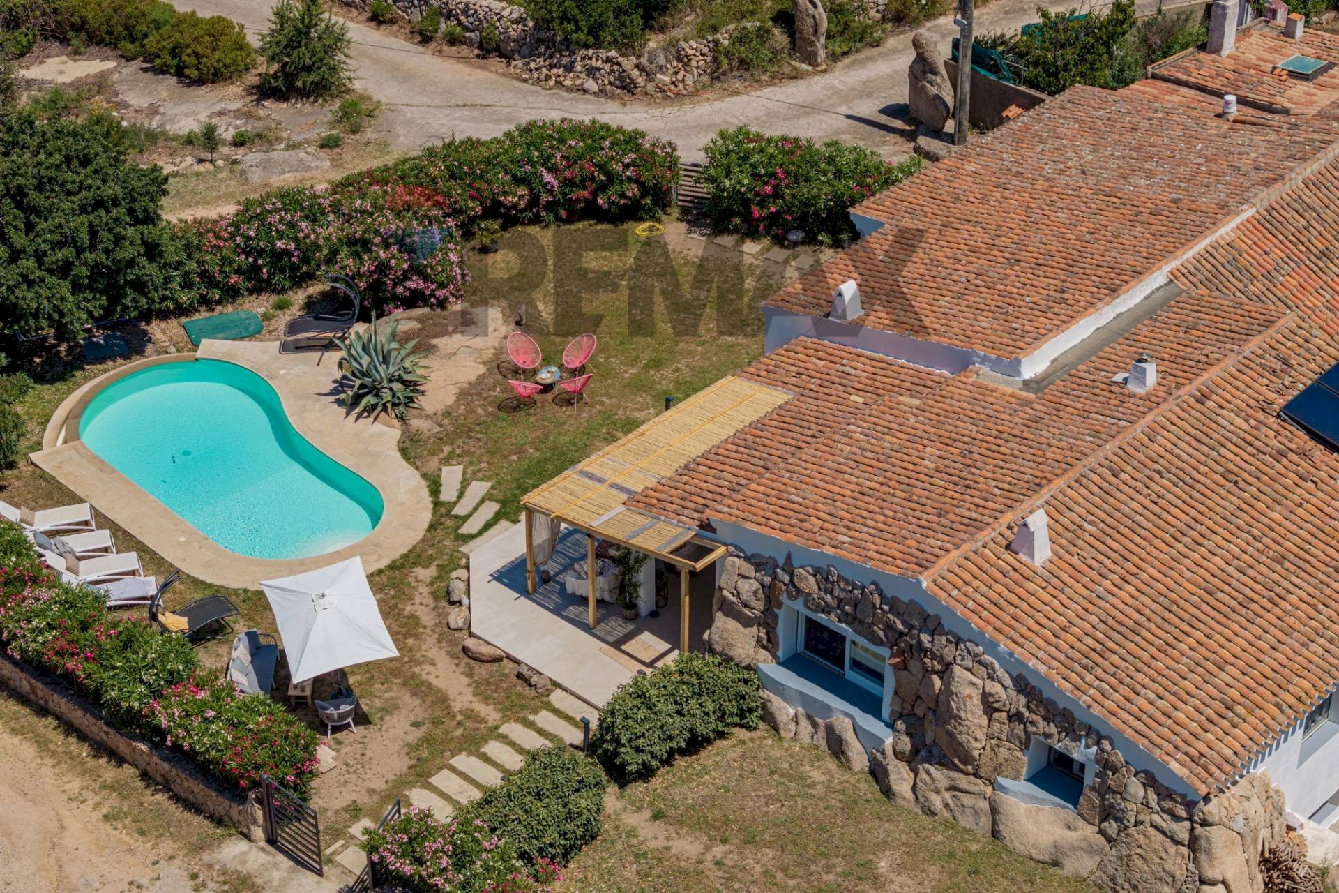 Piscina - Villa LOCALITA' SARRA DI ENTU
50, Arzachena - photo 2