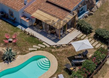 Piscina - Villa LOCALITA' SARRA DI ENTU
50, Arzachena - photo 27
