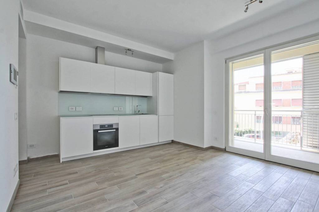 soggiorno con cucina - Bilocale piazza Albania, 2, Roma - foto 3