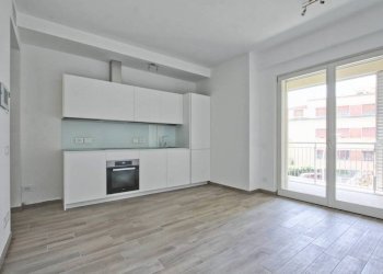 soggiorno con cucina - Two-room apartment piazza Albania, 2, Roma - photo 3