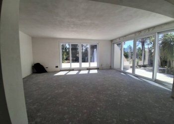 Sala da pranzo - Villa via Vincenzo Importuno, San Marzano di San Giuseppe - photo 14