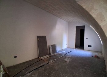 Stanza non arredata - Villa via Vincenzo Importuno, San Marzano di San Giuseppe - photo 36