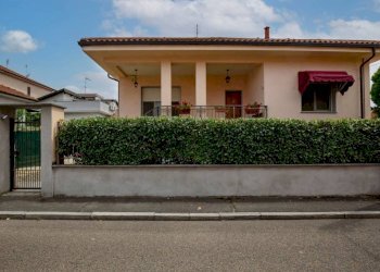 Facciata - Villa via Fratelli Rosselli, 17, Grugliasco - photo 10