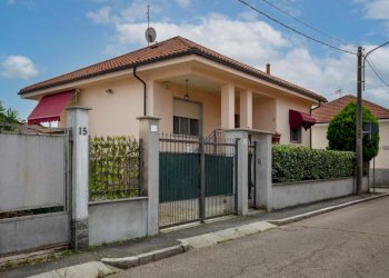 Facciata - Villa via Fratelli Rosselli, 17, Grugliasco - photo 11