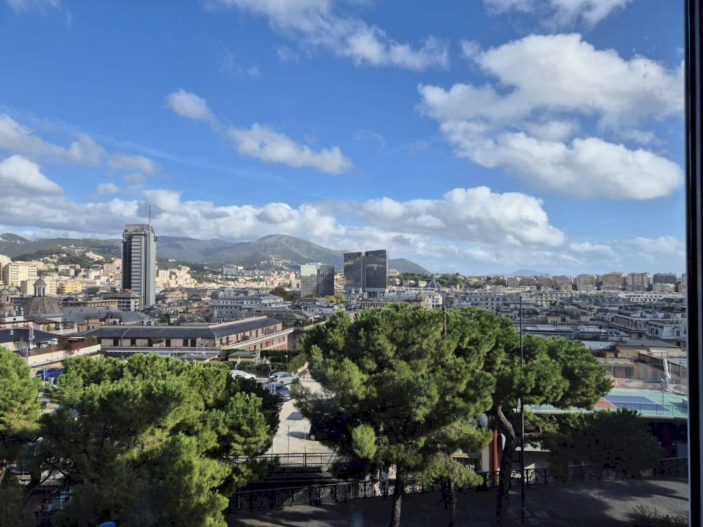 Vista - Appartamento corso Andrea Podestà, Genova (zona Carignano) - foto 1