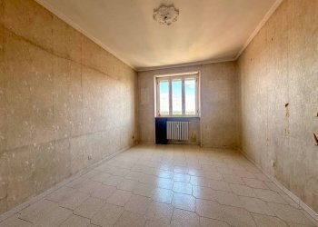 Camera da letto - Appartamento via Alcide De Gasperi, 34, Carmagnola - foto 8