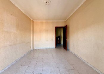 Camera da letto - Appartamento via Alcide De Gasperi, 34, Carmagnola - foto 17