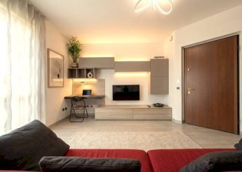Salone - Four-room apartment Alba - photo 2