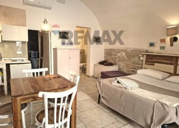 Sala da pranzo - Two-room apartment VIA PEDAGGIO SANTA CHIARA
94, Trani - photo 1