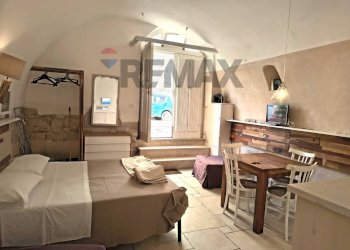 Camera / camera da letto - Two-room apartment VIA PEDAGGIO SANTA CHIARA
94, Trani - photo 4