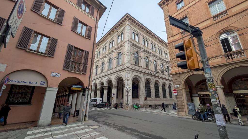 Zona - Shop Bologna (neighborhood Colli) - photo 1