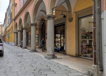 Zona - Shop Bologna (neighborhood Colli) - photo 5