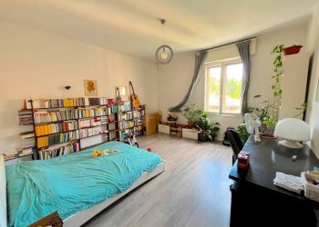 Camera da letto - Three-room apartment Bologna (neighborhood Colli) - photo 13