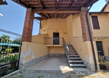 Facciata - Two-room apartment corso Torino, 127, Pinerolo - photo 18