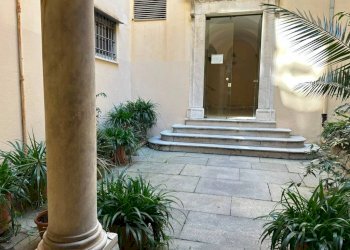 Interno palazzo - Trilocale via David Chiossone, Genova - foto 2