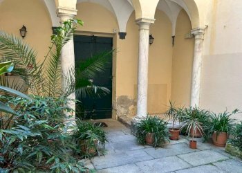 Cortile interno - Trilocale via David Chiossone, Genova - foto 3