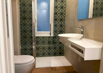 Bagno - Trilocale via David Chiossone, Genova - foto 12