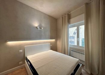 Camera da letto - Trilocale via David Chiossone, Genova - foto 13