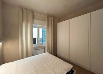 Camera da letto - Trilocale via David Chiossone, Genova - foto 14