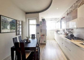 Cucina - Quadrilocale corso Cosenza, 72, Torino (zona Santa Rita) - foto 2