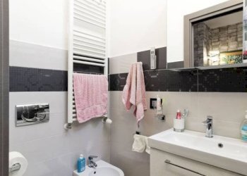 Bagno - Quadrilocale corso Cosenza, 72, Torino (zona Santa Rita) - foto 26