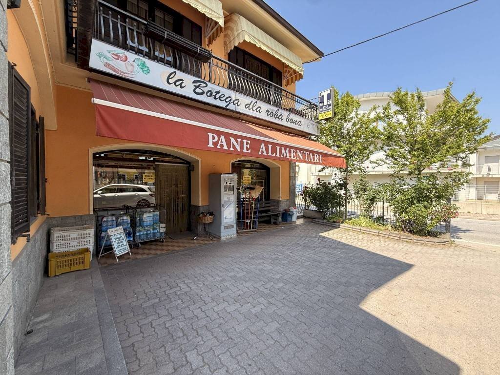 Facciata - Shop Frazione Beguda, 54, Borgo San Dalmazzo - photo 3