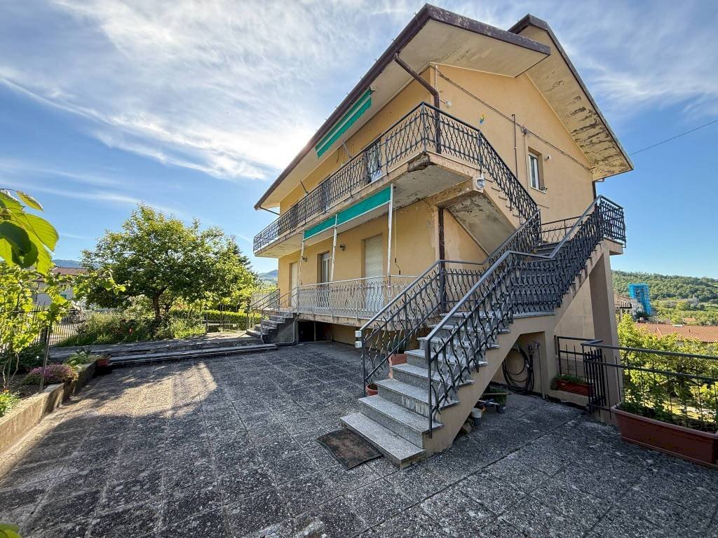 Facciata - Three-room apartment Monte Cerignone - photo 1