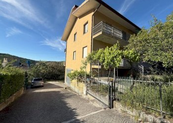Facciata - Trilocale Monte Cerignone - foto 4