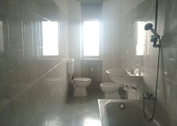Bagno - Three-room apartment via Pastrengo, 35, Moncalieri - photo 10