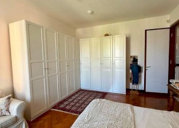 Camera da letto - Appartamento via Villini di Sturla, 2, Genova (zona Quarto) - foto 5