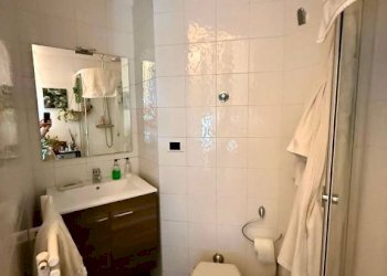 Bagno - Appartamento via Villini di Sturla, 2, Genova (zona Quarto) - foto 23