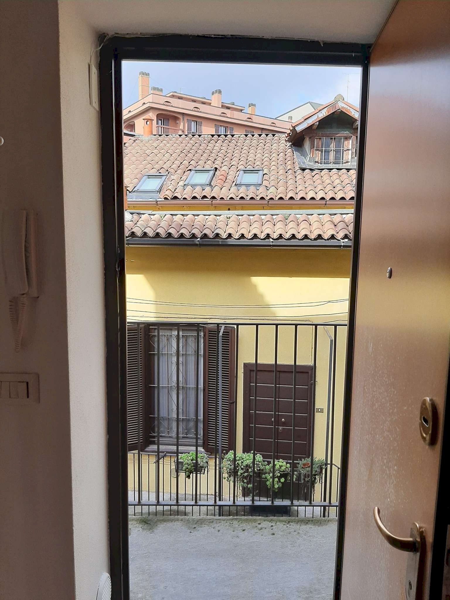 20201016_121217 - Two-room apartment via Corso San Gottardo, Milano - photo 2