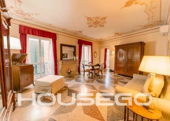 Salone - Three-room apartment via della Maddalena, 32, Genova - photo 5