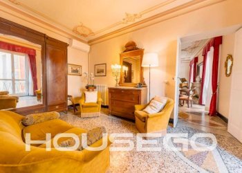 Salone - Three-room apartment via della Maddalena, 32, Genova - photo 12