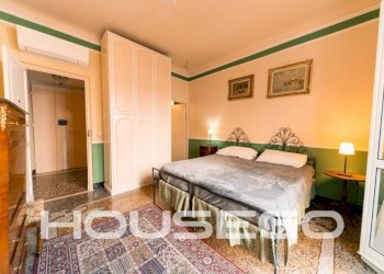 Camera da letto - Three-room apartment via della Maddalena, 32, Genova - photo 16