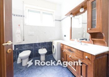 Bagno - Trilocale via Antica Romana di Pegli, 7, Genova (zona Pegli) - foto 26