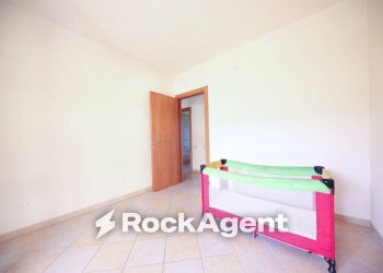 Camera da letto - Two-room apartment via Tortona, 84, Alessandria - photo 6
