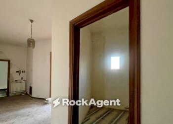 Corridoio - Appartamento via Sproni, 60, Livorno - foto 20