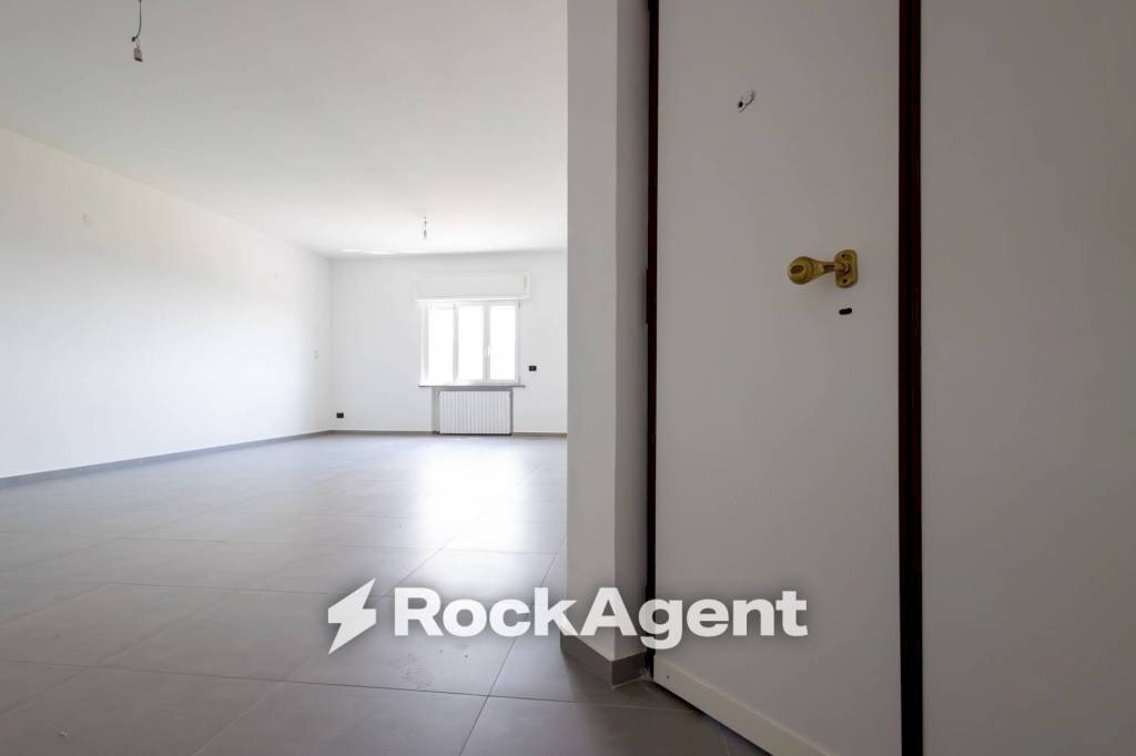 Cucina - Four-room apartment viale Vincenzo de Filippis, 320, Catanzaro - photo 2