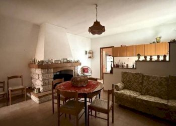 Salone - Casa indipendente via Francesco Cossiga, 128, Siligo - foto 5