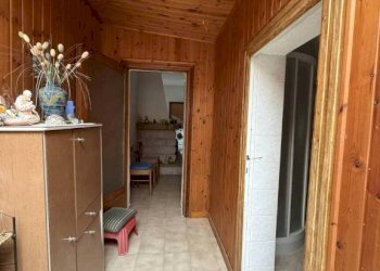 Corridoio - Casa indipendente via Francesco Cossiga, 128, Siligo - foto 14