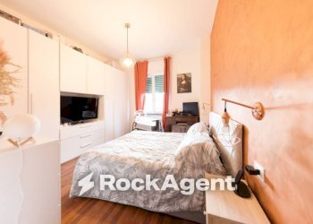 Camera da letto - Three-room apartment via Domenico Enrico dall'Orto, 7, Genova (neighborhood Marassi) - photo 14
