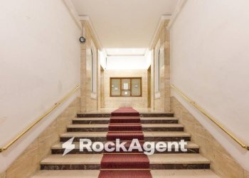 Interno palazzo - Three-room apartment via Domenico Enrico dall'Orto, 7, Genova (neighborhood Marassi) - photo 30