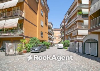 Cortile interno - Bilocale piazza San Giovanni di Dio, 24, Roma - foto 23