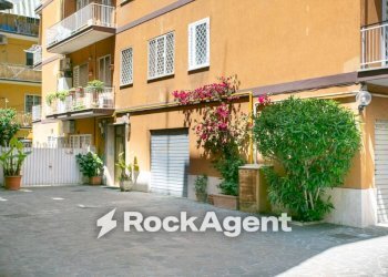 Cortile interno - Bilocale piazza San Giovanni di Dio, 24, Roma - foto 25